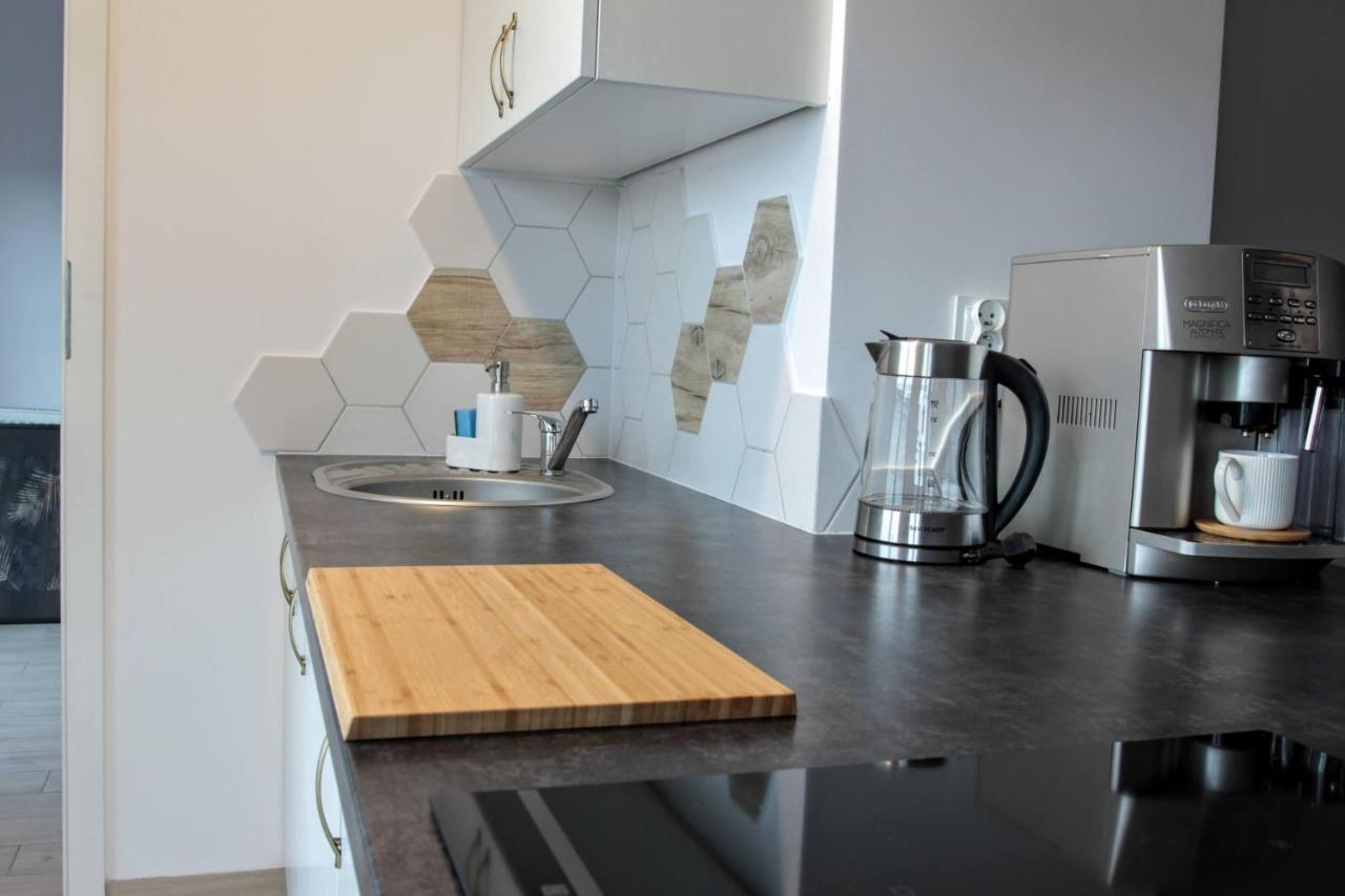 White Frog Apartment ชเตชชิน ภายนอก รูปภาพ